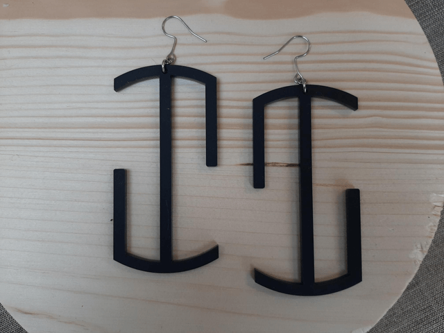 Boucles d'oreilles "érosion" - PMMA noir mat - Collection Apu