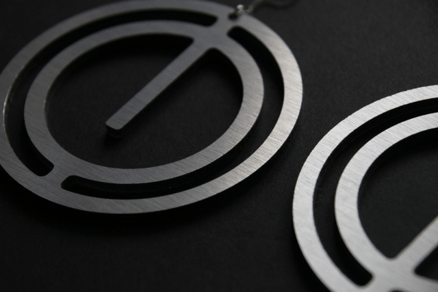 Boucles d'oreilles "rayon" - aluminium brossé - Collection Arasy