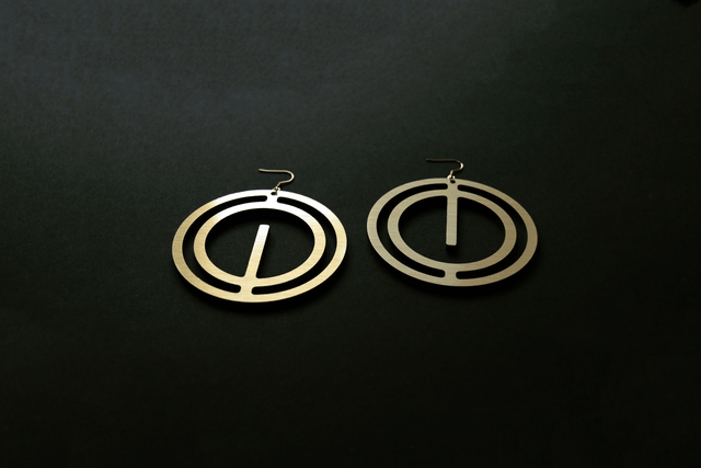 Boucles d'oreilles "rayon" - aluminium brossé - Collection Arasy