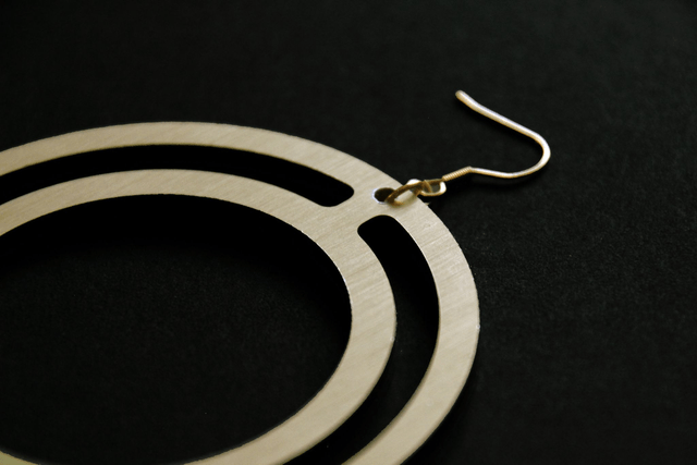 Boucles d'oreilles "pleine lune" - aluminium brossé - Collection Arasy