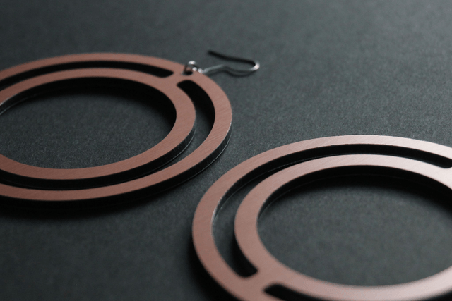 Boucles d'oreilles "pleine lune" - aluminium brossé - Collection Arasy