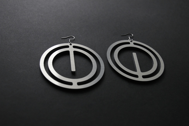 Boucles d'oreilles "rayon" - aluminium brossé - Collection Arasy