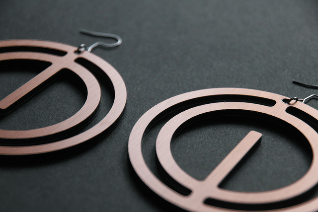 Boucles d'oreilles "rayon" - aluminium brossé - Collection Arasy